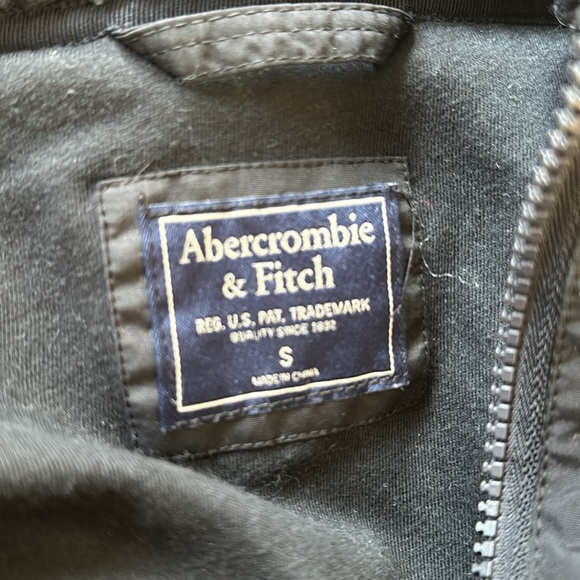 Sherpa Jacket - Picture 3 of 3